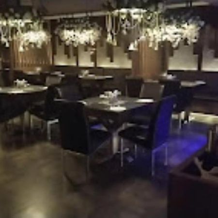 The Gagan Plaza Hotel 칸푸르 외부 사진